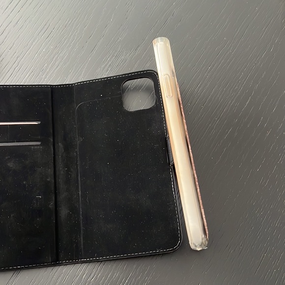 Kate Spade iPhone 11 Pro Max Case - Picture 6 of 6